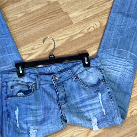 Jeans - Picture 1 of 1